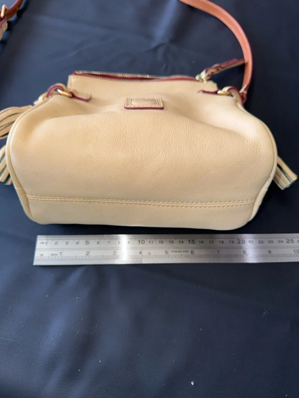 Dooney & Bourke Cream Florentine Nano Crossbody EUC - Picture 3 of 14